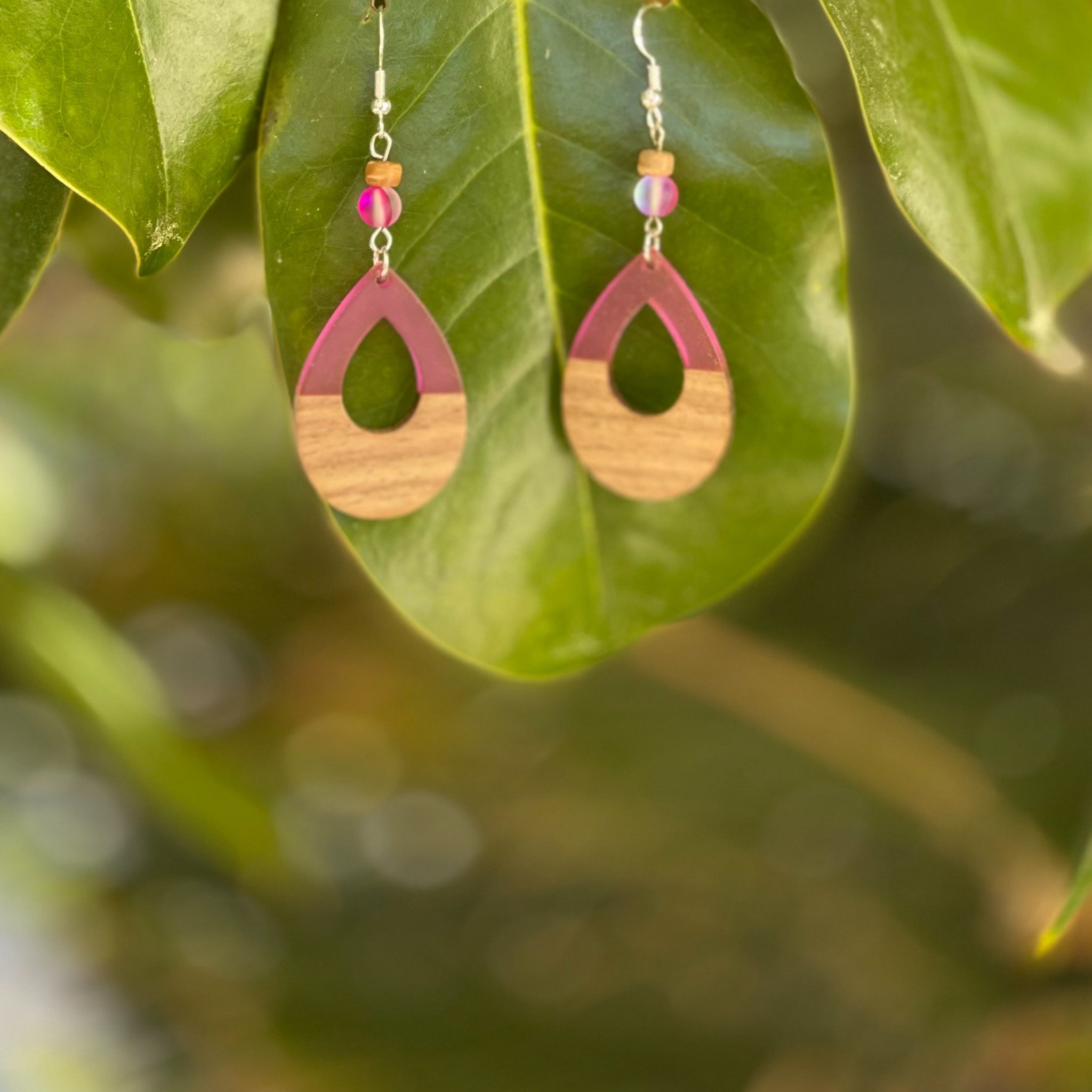 Orchid Woodie Teardrops