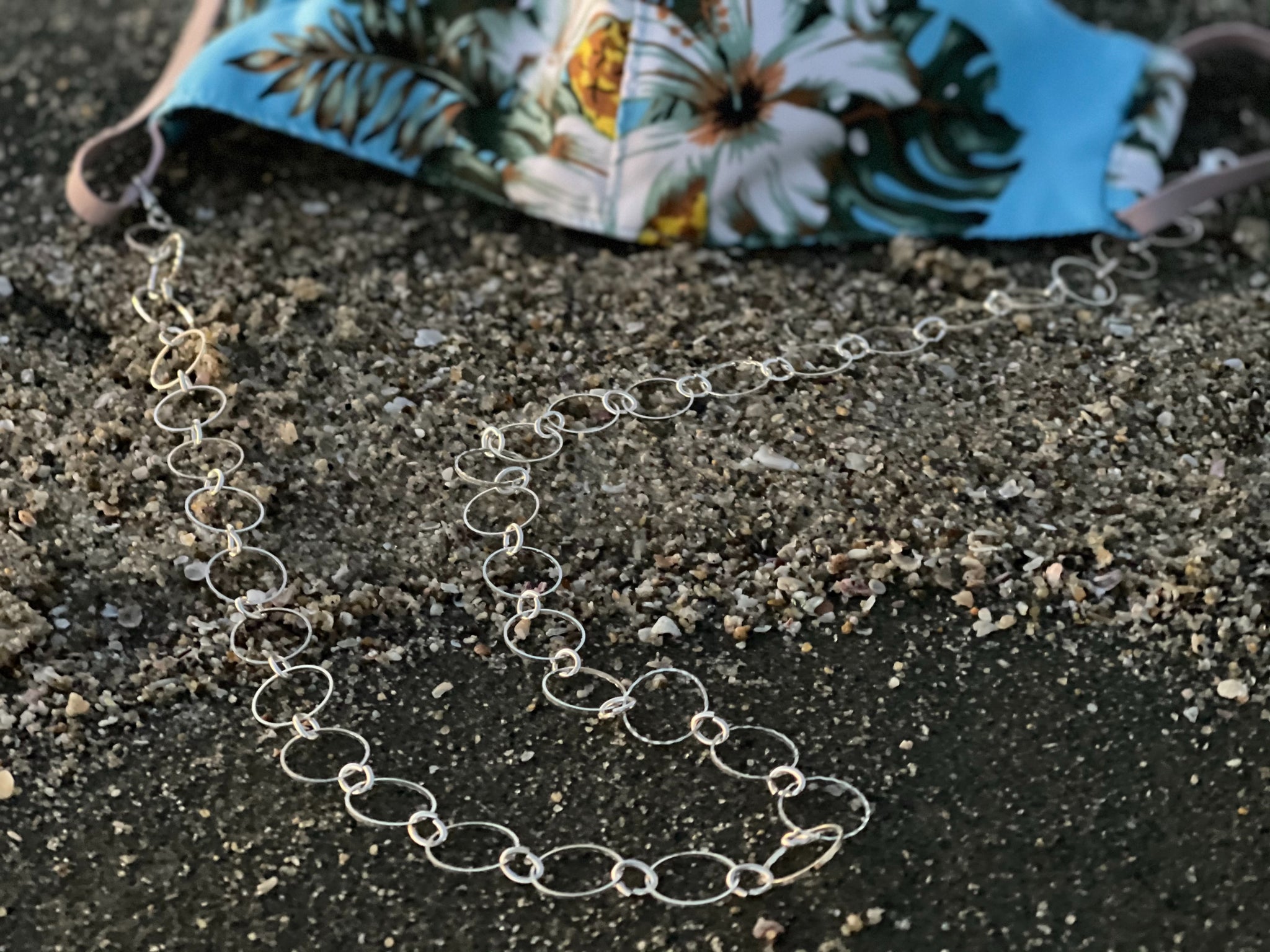 The MaskLace