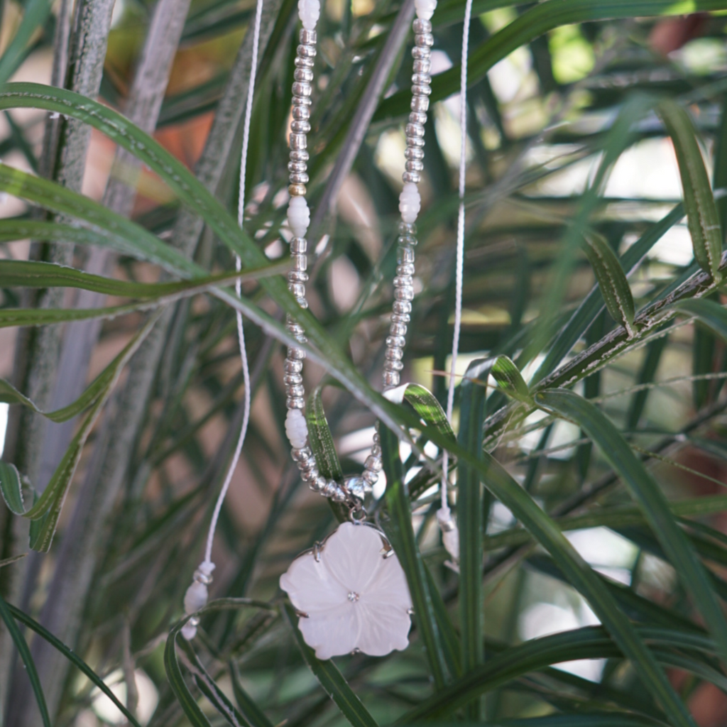 MOP Flower Necklace
