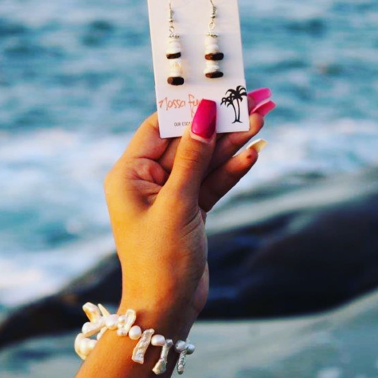 Pearly White Bracelet