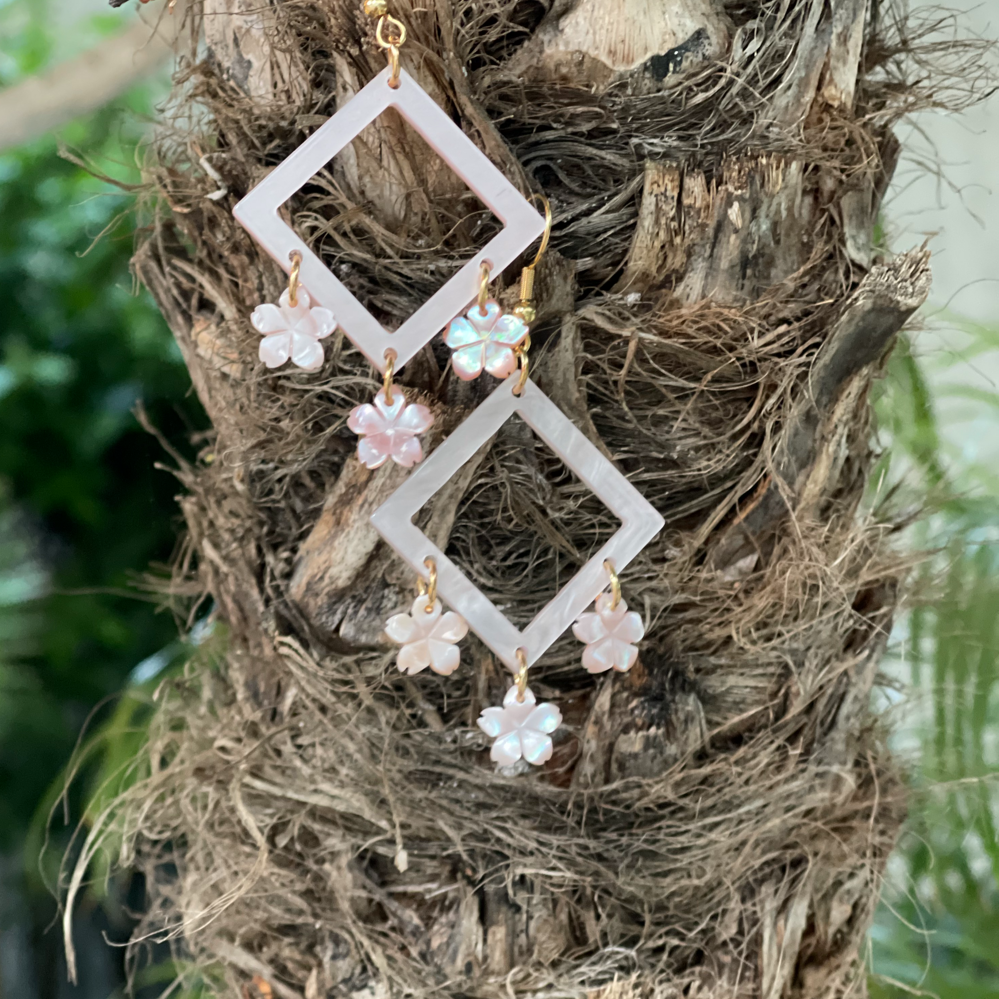 Hula Diamonds