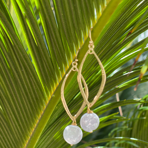 Cat Eye Flat Pearl Drops