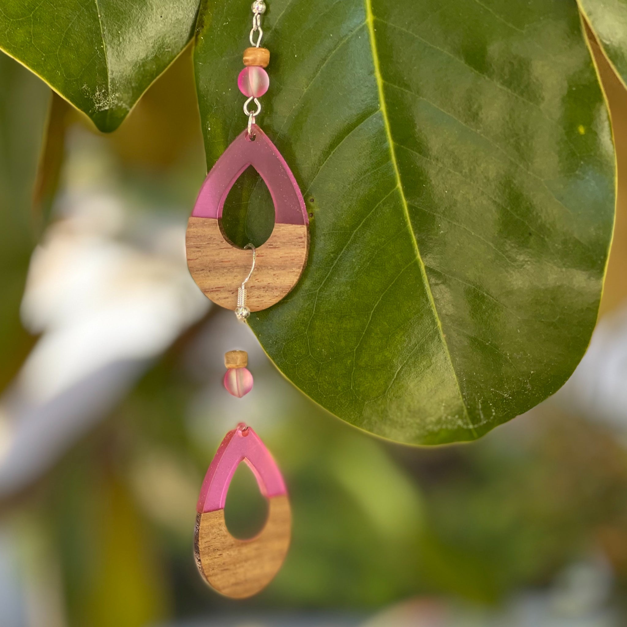 Orchid Woodie Teardrops